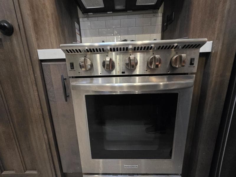 2022 Grand Design 2022 Grand Design Solitude - thumbnail 42