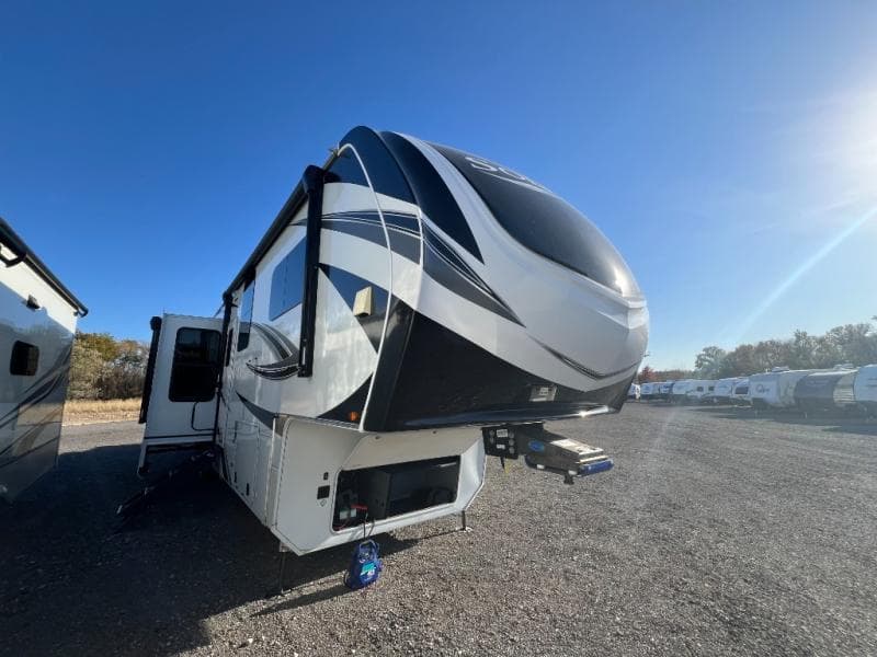 2023 Grand Design Solitude 391