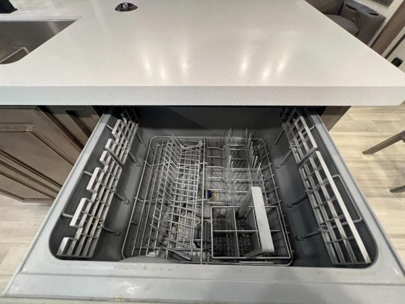 2023 Grand Design 2023 Grand Design Solitude - thumbnail 21