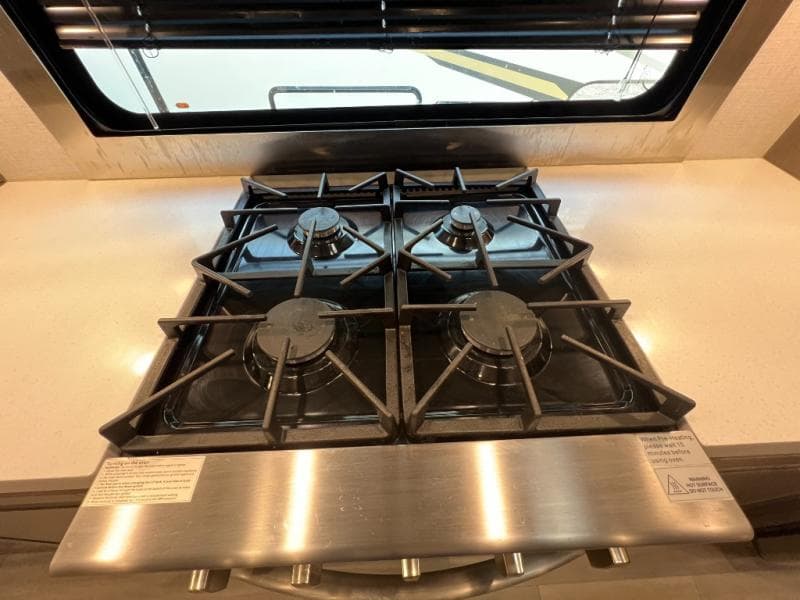 2023 Grand Design 2023 Grand Design Solitude - thumbnail 26