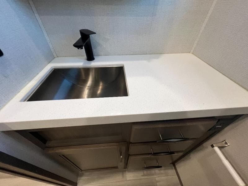 2023 Grand Design 2023 Grand Design Solitude - thumbnail 42