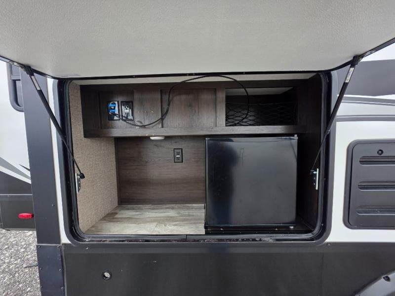 2022 Grand Design 2022 Grand Design Reflection 150 Series - thumbnail 11