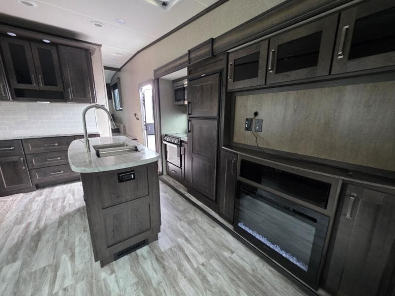 2022 Grand Design 2022 Grand Design Reflection 150 Series - thumbnail 19