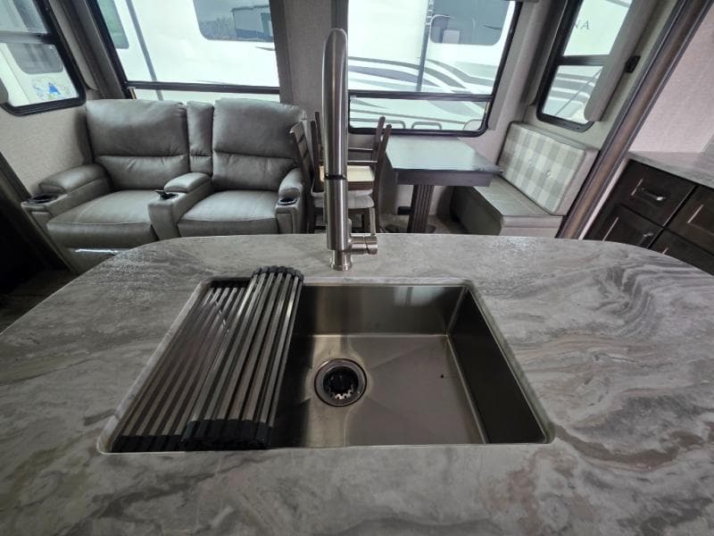 2022 Grand Design 2022 Grand Design Reflection 150 Series - thumbnail 21