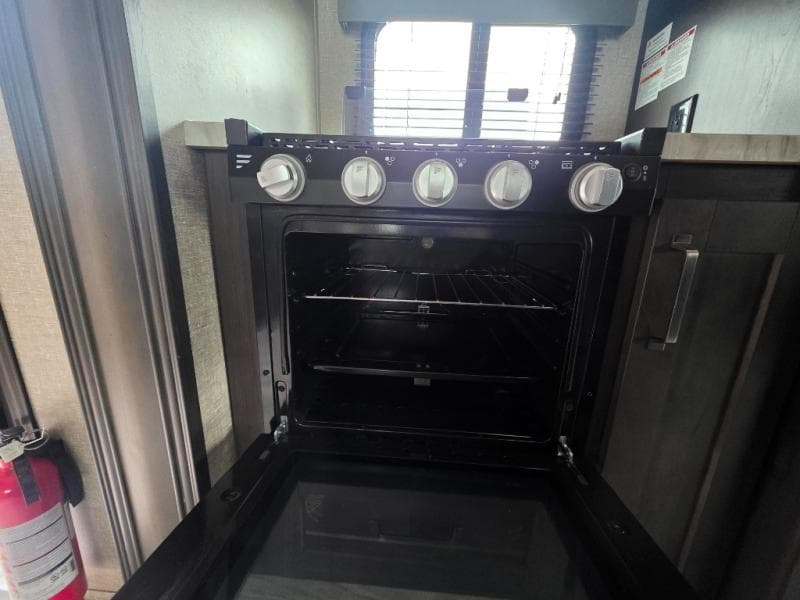 2022 Grand Design 2022 Grand Design Reflection 150 Series - thumbnail 26