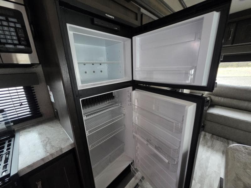 2022 Grand Design 2022 Grand Design Reflection 150 Series - thumbnail 27