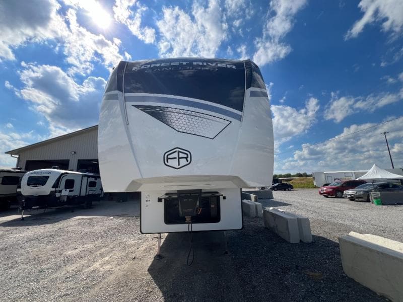 2026 Forest River 2026 Forest River Sandpiper - thumbnail 4