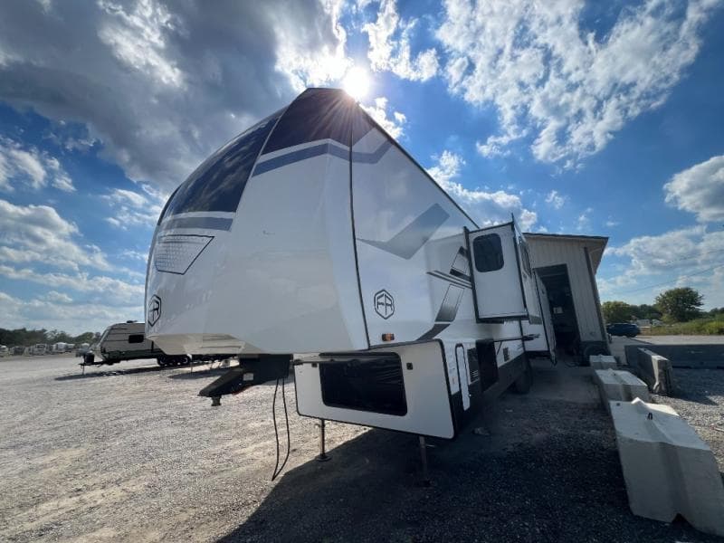 2026 Forest River 2026 Forest River Sandpiper - thumbnail 5