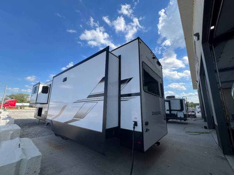 2026 Forest River 2026 Forest River Sandpiper - thumbnail 6