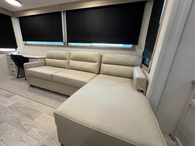 2026 Forest River 2026 Forest River Sandpiper - thumbnail 16