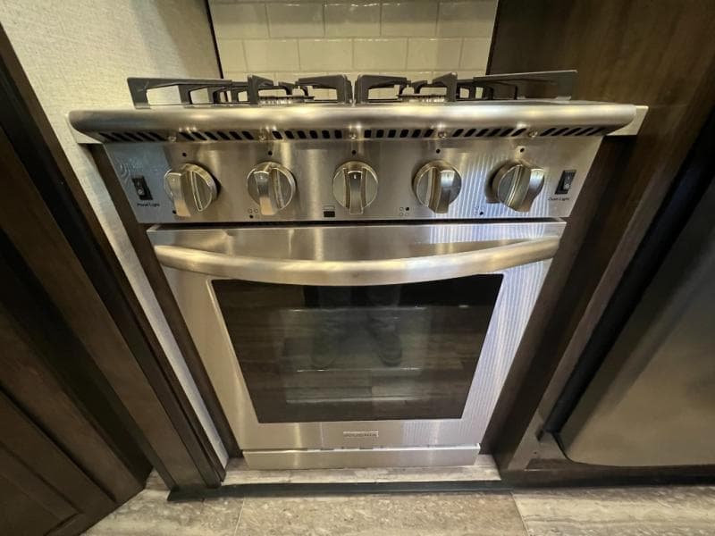 2022 Dutchmen 2022 Dutchmen Voltage - thumbnail 16