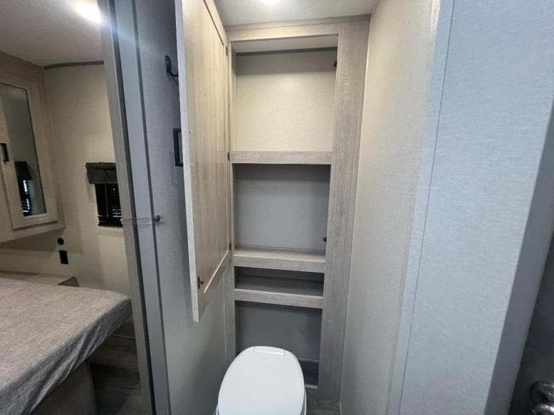 2024 Coachmen 2024 Coachmen Catalina Trail Blazer - thumbnail 34