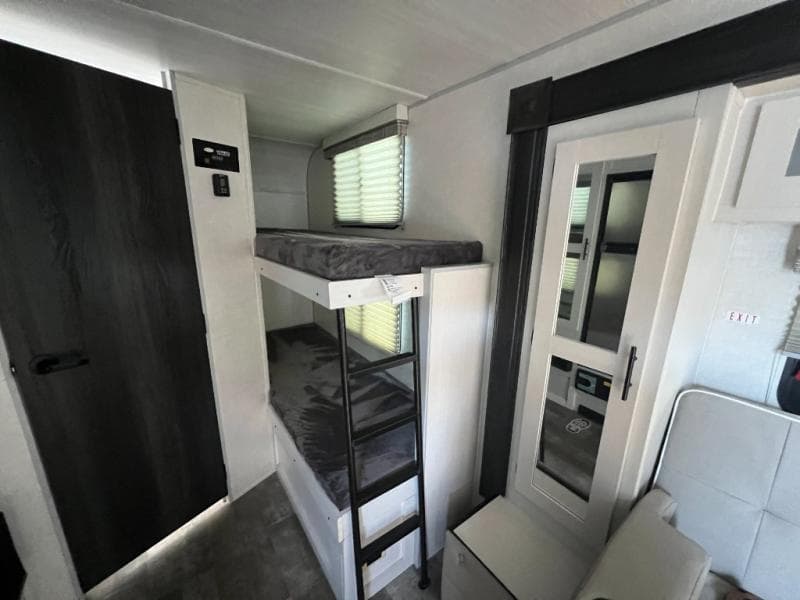 2022 Forest River 2022 Forest River R-Pod - thumbnail 18