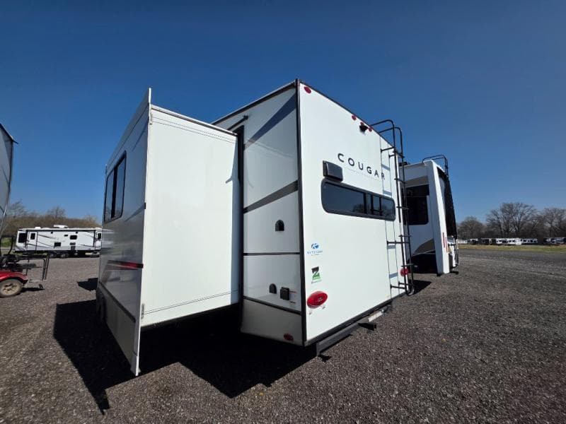 2025 Keystone 2025 Keystone Cougar Half-Ton - thumbnail 6