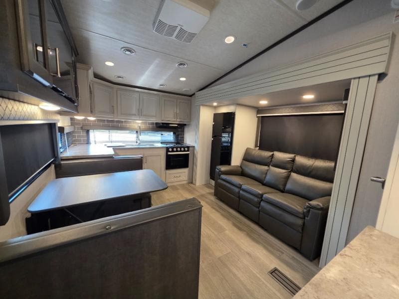 2025 Keystone 2025 Keystone Cougar Half-Ton - thumbnail 20