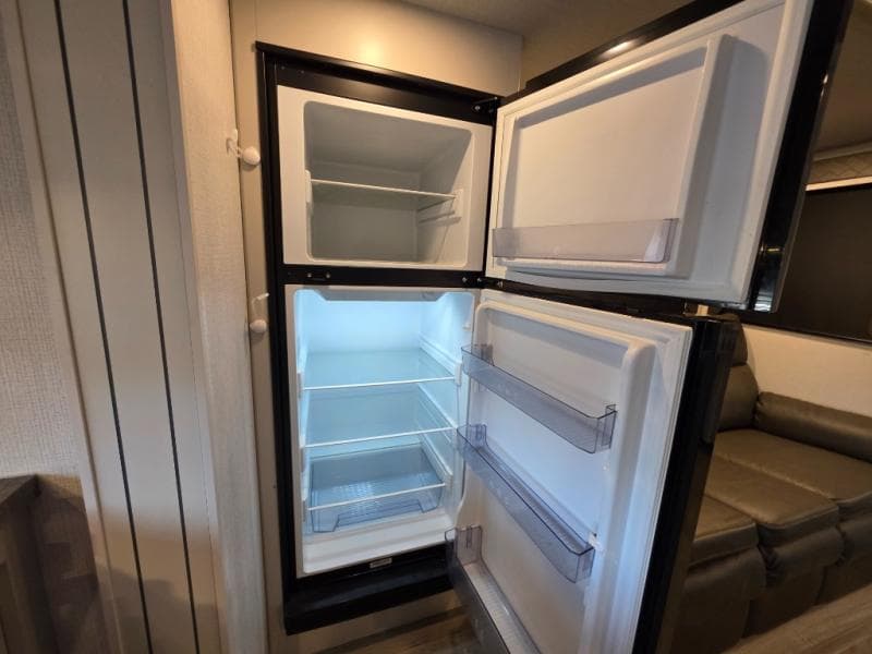 2025 Keystone 2025 Keystone Cougar Half-Ton - thumbnail 33