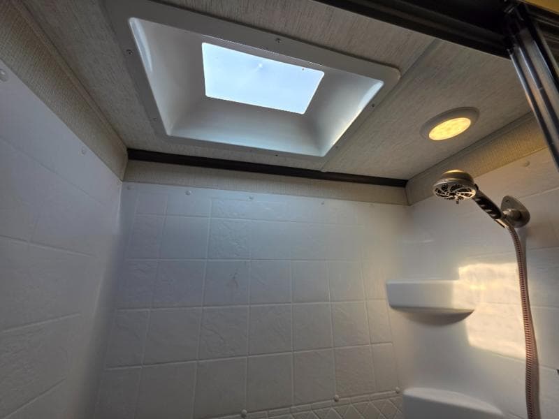 2025 Keystone 2025 Keystone Cougar Half-Ton - thumbnail 42