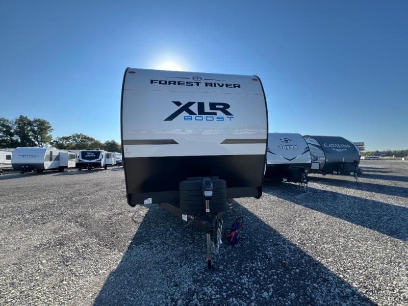 2026 Forest River 2026 Forest River Xlr Boost Toy Hauler - thumbnail 4