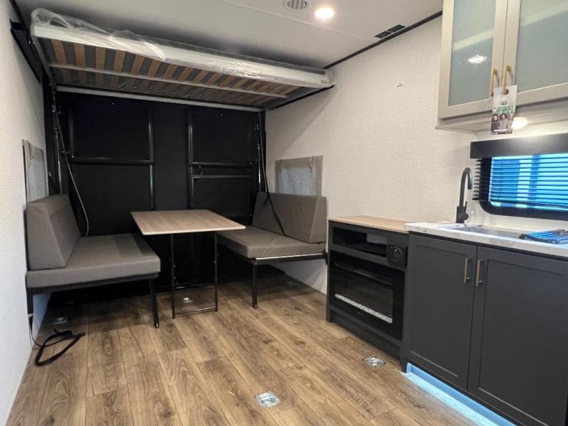 2026 Forest River 2026 Forest River Xlr Boost Toy Hauler - thumbnail 10