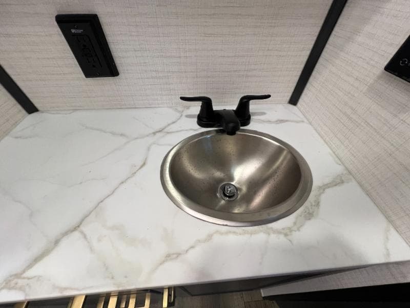 2026 Forest River 2026 Forest River Xlr Boost Toy Hauler - thumbnail 32