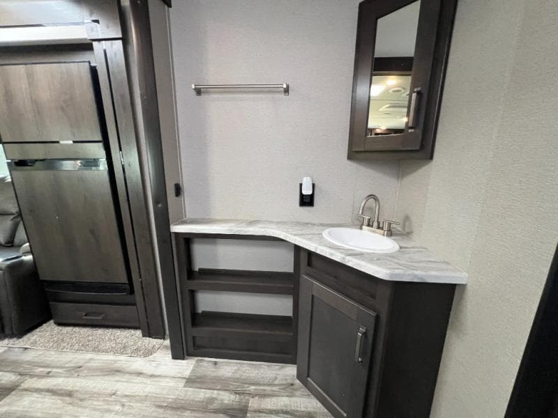 2023 Grand Design 2023 Grand Design Transcend - thumbnail 28