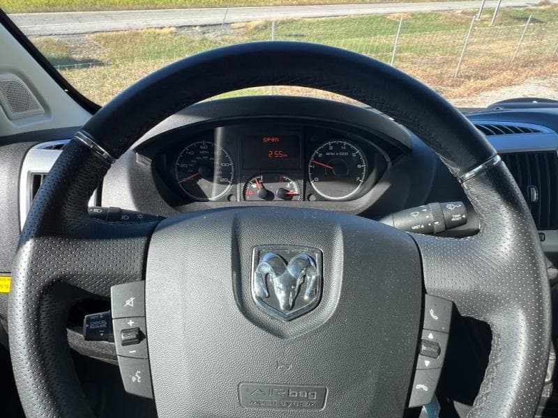 2021 Roadtrek 2021 Roadtrek Fuzion - thumbnail 7