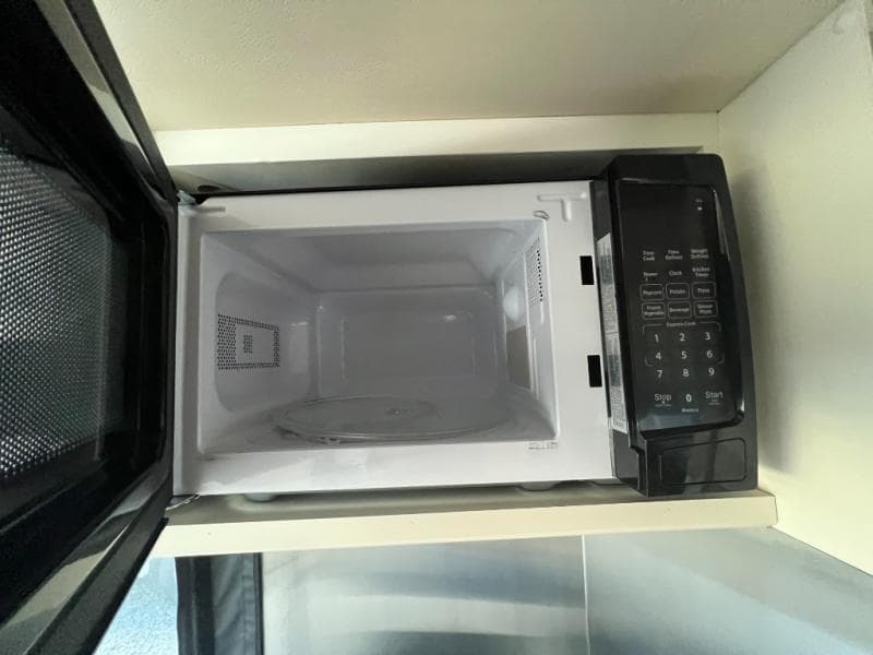 2021 Roadtrek 2021 Roadtrek Fuzion - thumbnail 26