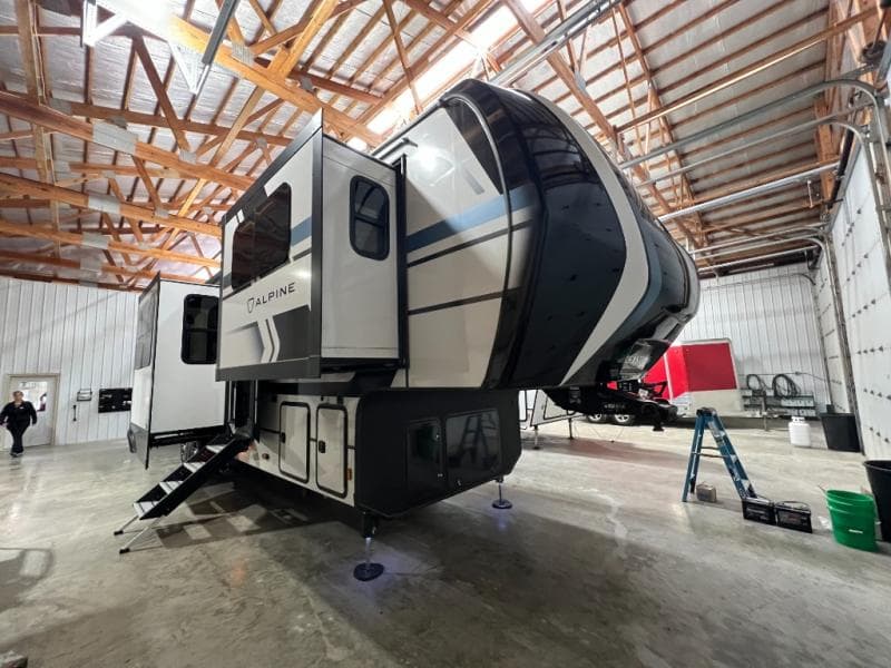 2026 Keystone RV Alpine 3710FL