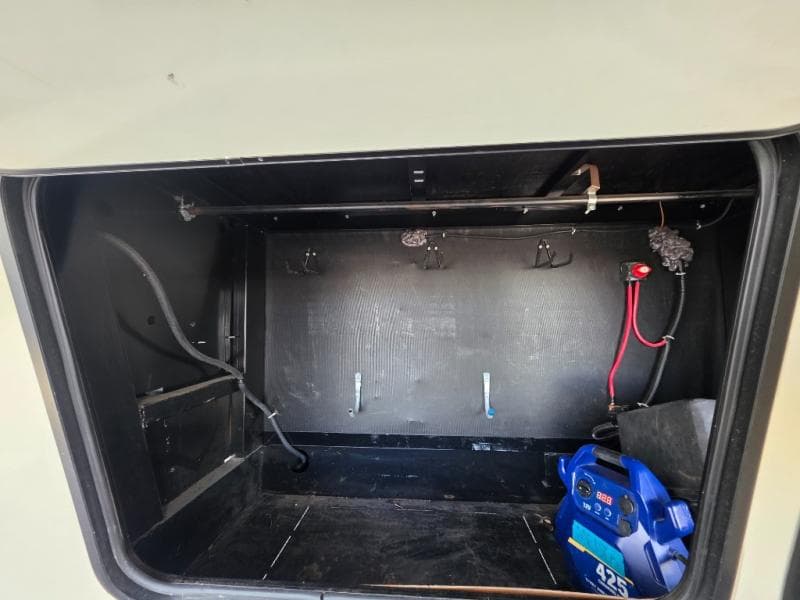 2018 Keystone 2018 Keystone Montana High Country - thumbnail 14