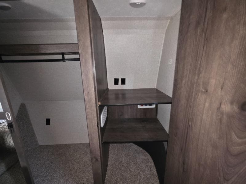 2018 Keystone 2018 Keystone Montana High Country - thumbnail 61