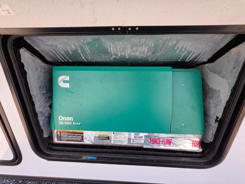 2021 Keystone 2021 Keystone Raptor - thumbnail 9