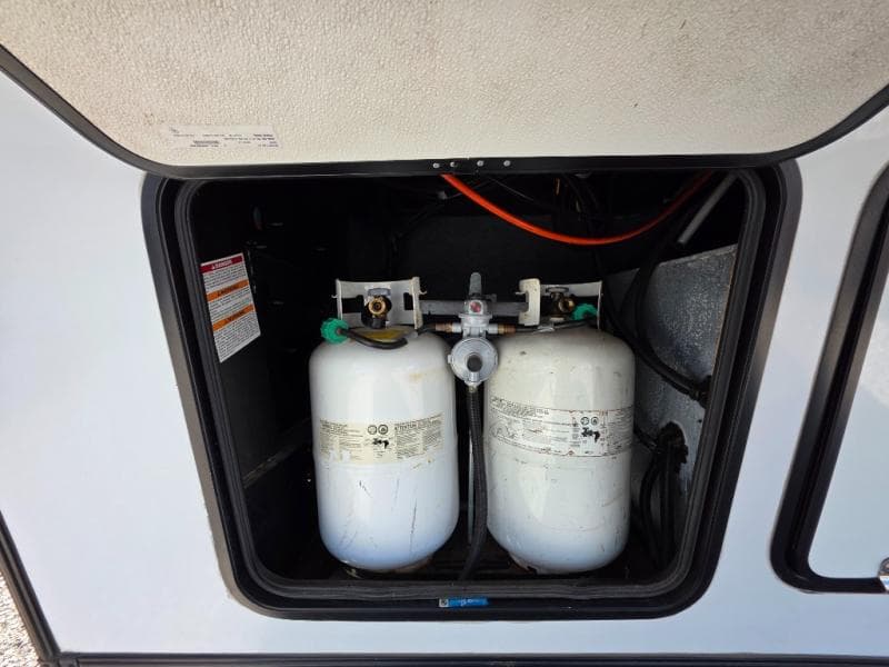 2021 Keystone 2021 Keystone Raptor - thumbnail 10