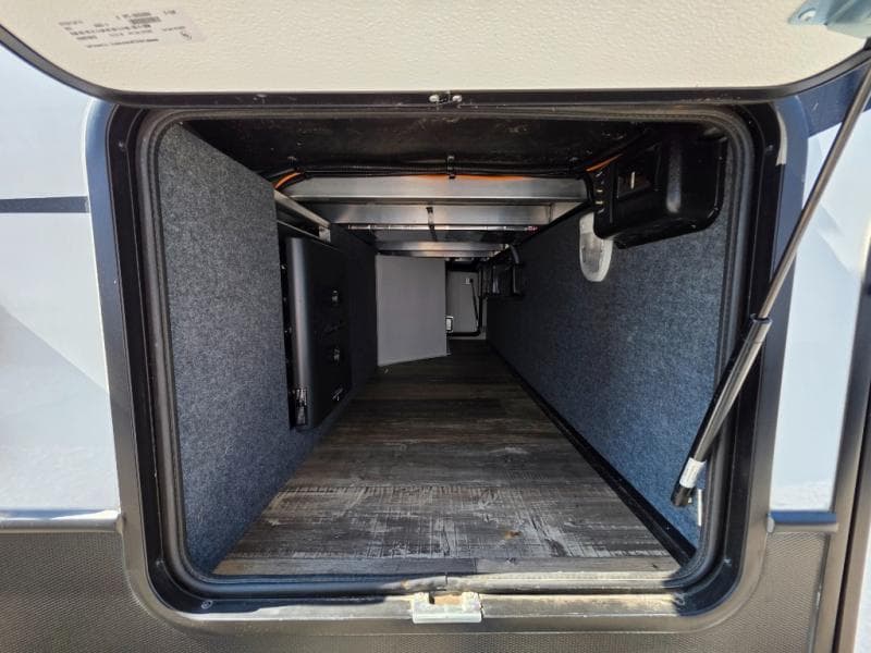 2021 Keystone 2021 Keystone Raptor - thumbnail 12