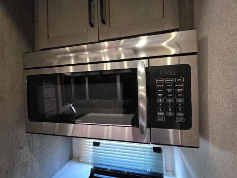 2021 Keystone 2021 Keystone Raptor - thumbnail 38