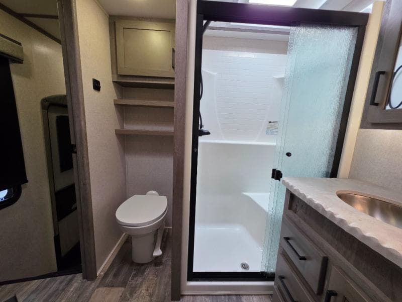 2021 Keystone 2021 Keystone Raptor - thumbnail 43