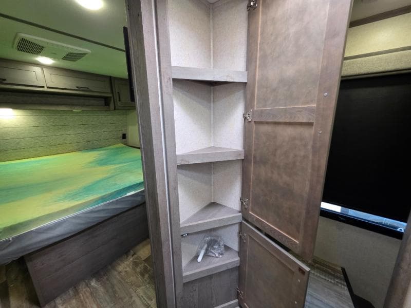 2021 Keystone 2021 Keystone Raptor - thumbnail 48