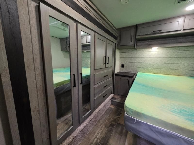 2021 Keystone 2021 Keystone Raptor - thumbnail 50