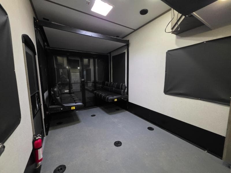 2021 Keystone 2021 Keystone Raptor - thumbnail 59