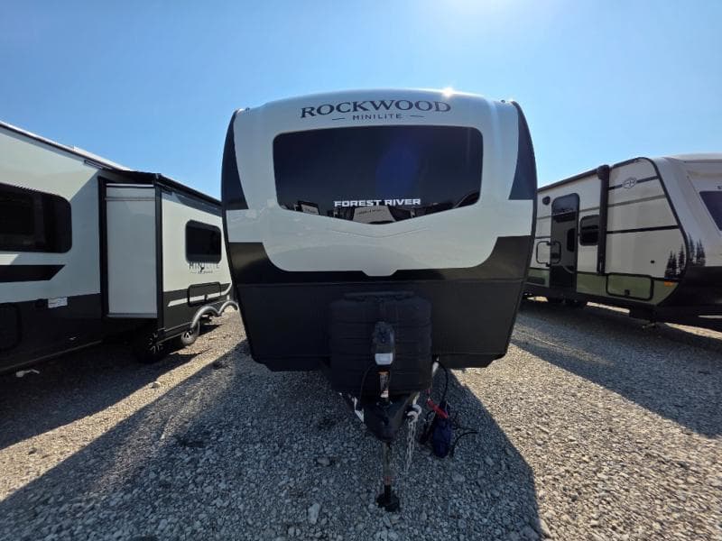 2026 Forest River 2026 Forest River Rockwood Mini Lite - thumbnail 4