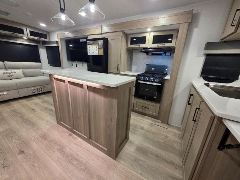 2026 Forest River 2026 Forest River Rockwood Ultra Lite - thumbnail 12