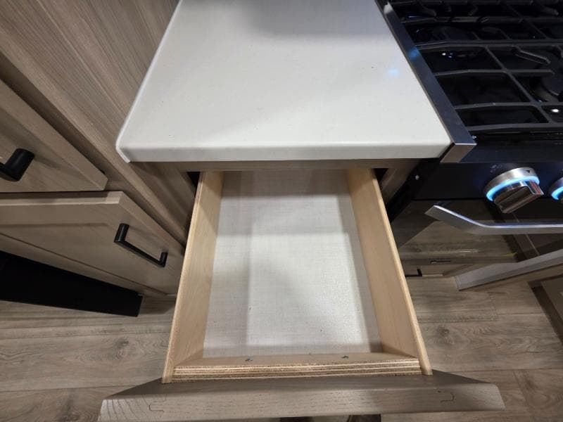 2026 Forest River 2026 Forest River Rockwood Ultra Lite - thumbnail 27