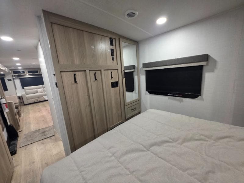 2026 Forest River 2026 Forest River Rockwood Ultra Lite - thumbnail 46