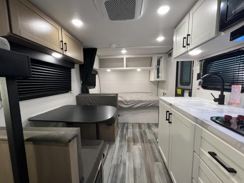 2026 Jayco 2026 Jayco Jay Flight SLX - thumbnail 9