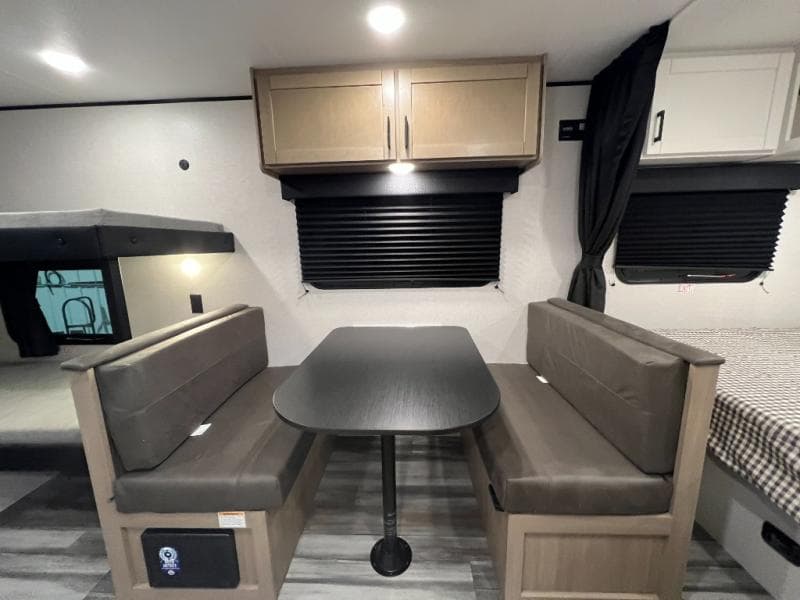 2026 Jayco 2026 Jayco Jay Flight SLX - thumbnail 15