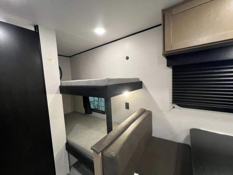 2026 Jayco 2026 Jayco Jay Flight SLX - thumbnail 16