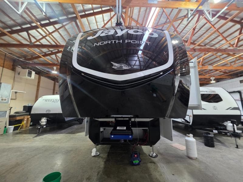 2026 Jayco 2026 Jayco North Point - thumbnail 4