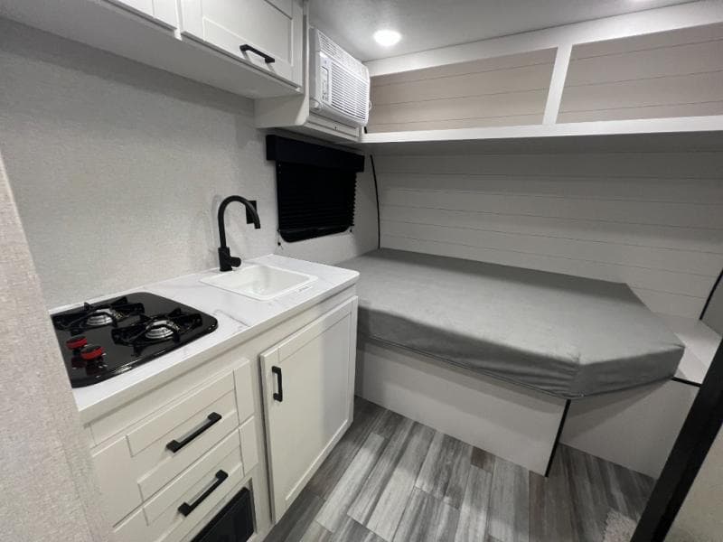 2026 Jayco 2026 Jayco Jay Flight SLX - thumbnail 17