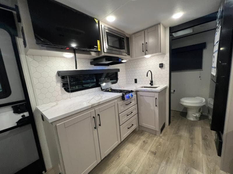 2026 Jayco 2026 Jayco Jay Feather Air - thumbnail 13