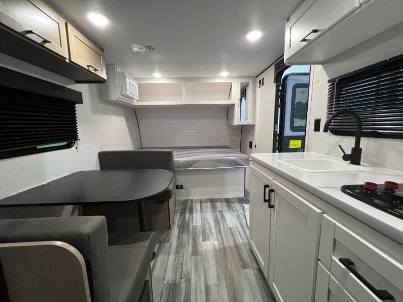 2026 Jayco 2026 Jayco Jay Flight SLX - thumbnail 9