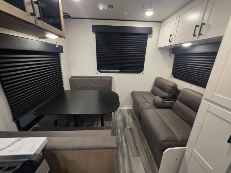 2026 Jayco 2026 Jayco Jay Flight SLX - thumbnail 11